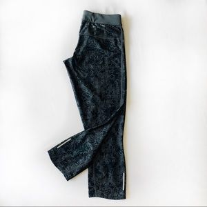 Nike | Dri-FIT Cropped Leggings | Black/Grey